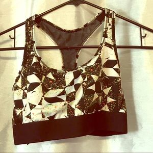 Victoria’s Secret lightweight racerback sports bra